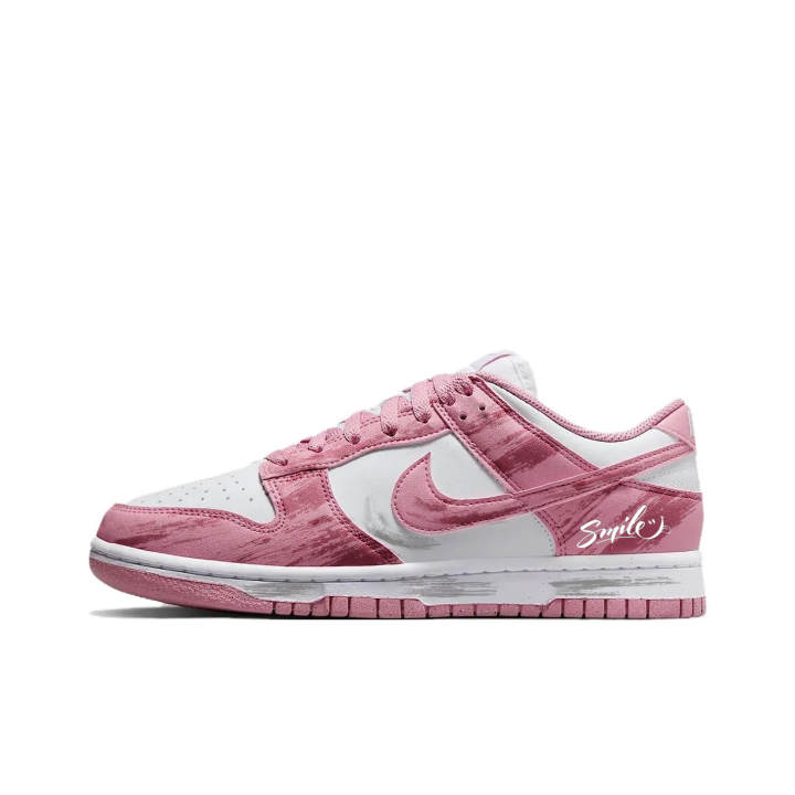 Nike Nike Dunk Suede Cushioning Low top Skateboard Shoes Women's Pomelo Pink