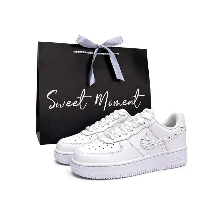 Nike Nike Air Force 1 Sparkling Stars Low top Skateboard Shoes Unisex White