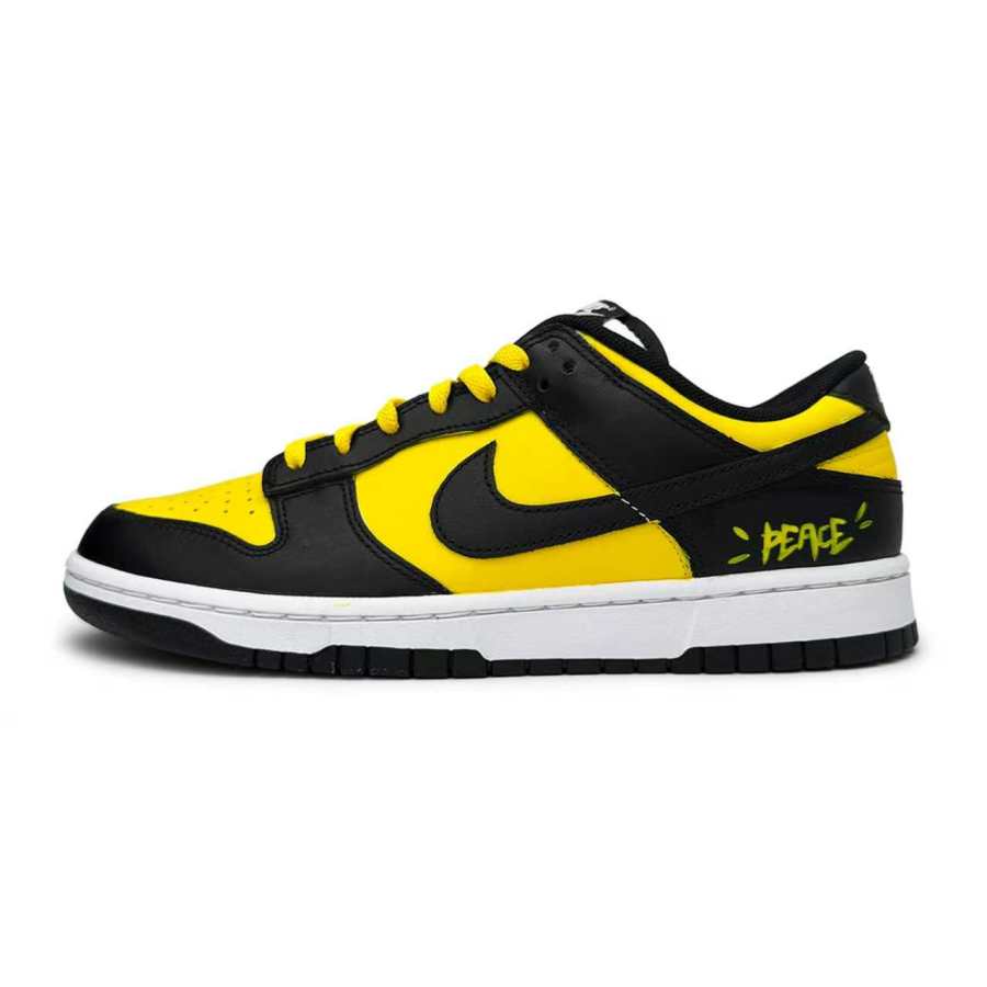 Nike Nike Dunk Synthetic Leather Slip Resistant Abrasion Resistant Low top Skateboard Shoes Unisex Black Yellow