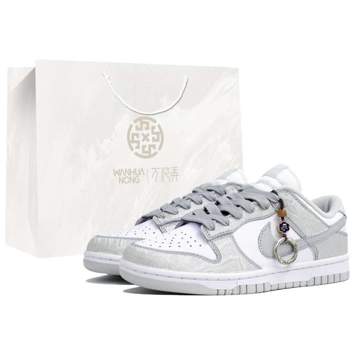 Nike Nike Dunk Slip Resistant Abrasion Resistant Low top Skateboard Shoes Men's Gray White Silver