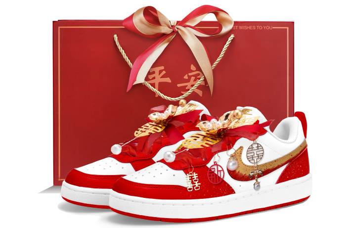 Nike Nike Court Borough Low top Skateboard Shoes Women's White Red