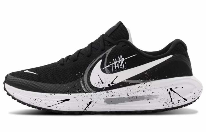 Nike Nike REVOLUTION 8 Mesh, Textile Low top Running Shoes Unisex Black White
