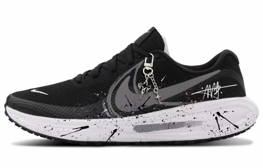 Nike Nike REVOLUTION 8 Mesh, Textile Low top Casual Running Shoes Unisex Black White