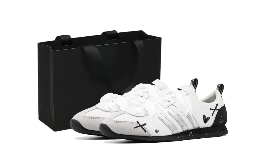 Adidas Adidas VS JOG 2.0 Lace Sweetheart Low top German Army Trainers Unisex Black White
