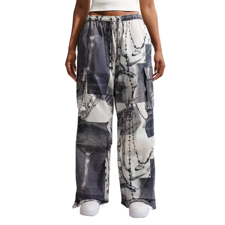 Nike Nike Sportswear Women's Mid-Rise Oversized Cargo Pants