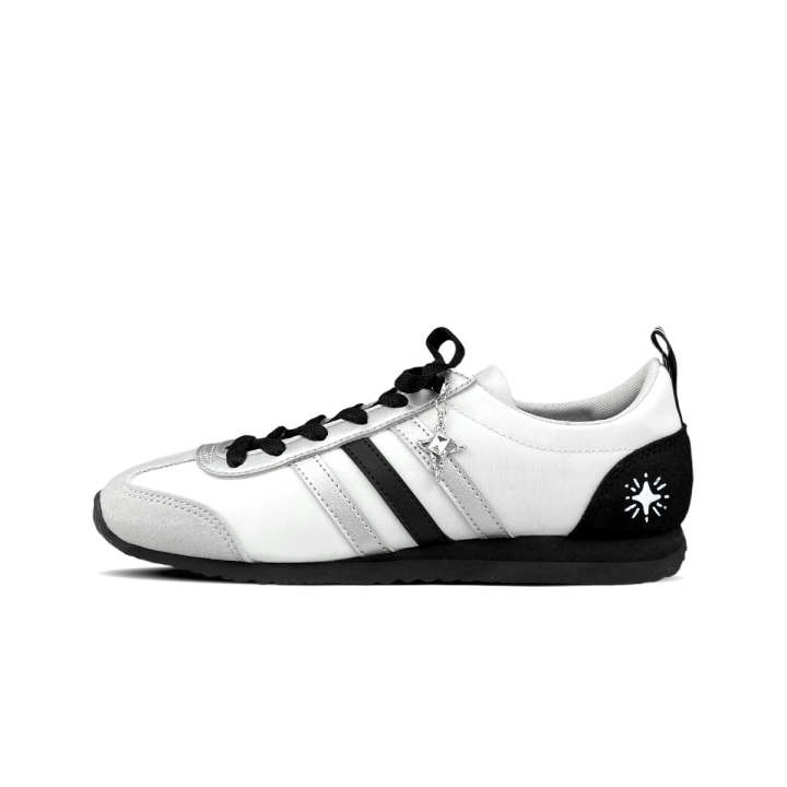 Adidas Adidas VS JOG 2.0 German Army Trainers Unisex White Silver