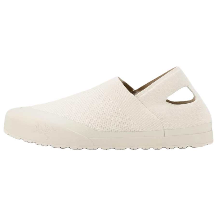 Arcteryx Arc'teryx KRAGG AURA 3.0 Low top Hiking Shoes Men's Drifting Wood White