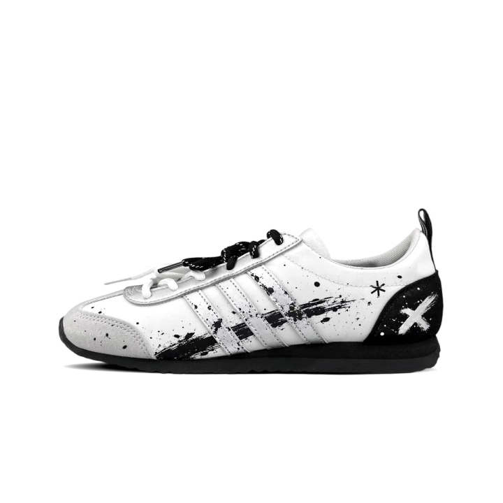 Adidas Adidas VS JOG 2.0 German Army Trainers Unisex White Silver