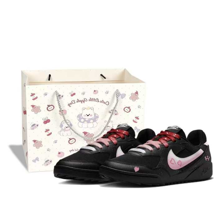 Nike Nike Terra Manta Leather, Textile Slip Resistant, Abrasion Resistant, Lightweight Low top Casual Shoes Women's Black