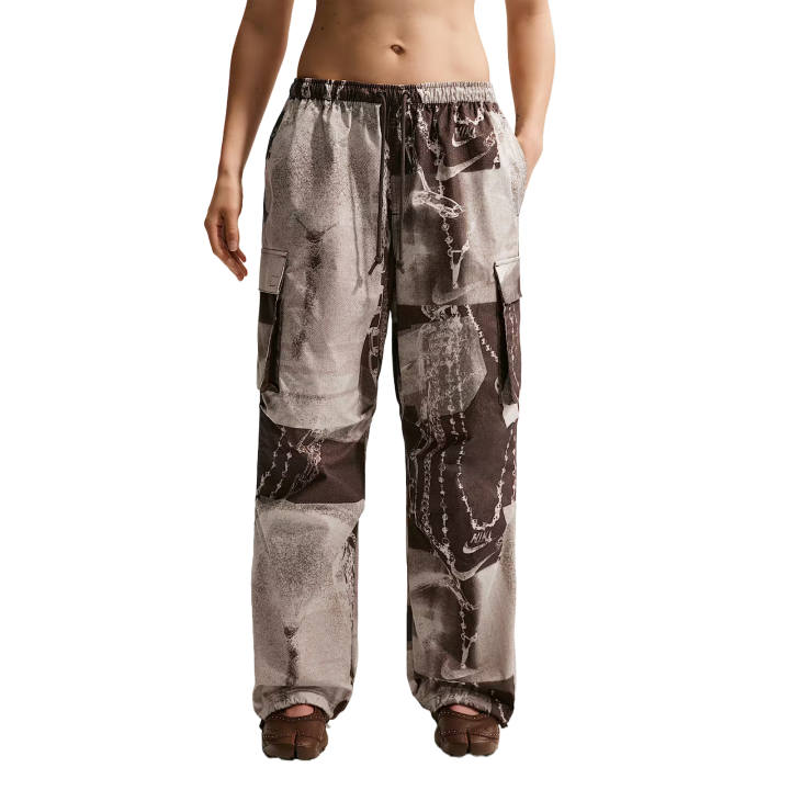 Nike Nike Sportswear Women's Mid-Rise Oversized Cargo Pants
