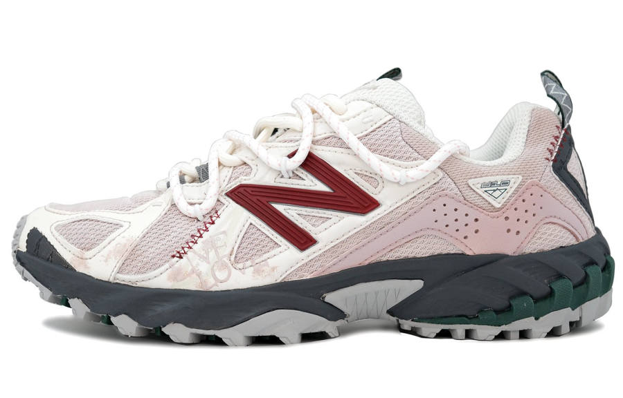 New Balance New Balance 610T Low top Hiking Shoes Unisex Beige Red