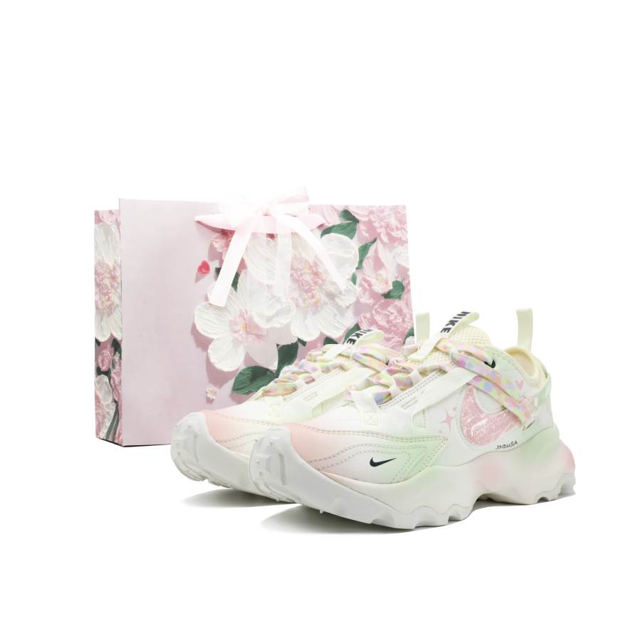 Nike Nike TC 7900 Cushioning Slip Resistant Abrasion Resistant Low top Casual Shoes Women's