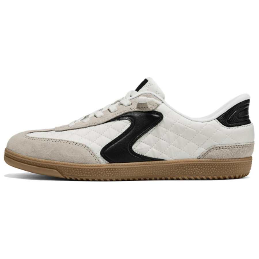 Skechers Court Classics Lightweight Breathable Low top German Army Trainers Women's White Black