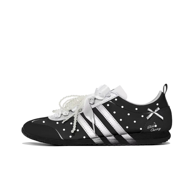 Adidas Adidas VS JOG 2.0 German Army Trainers Unisex Low Top White Black