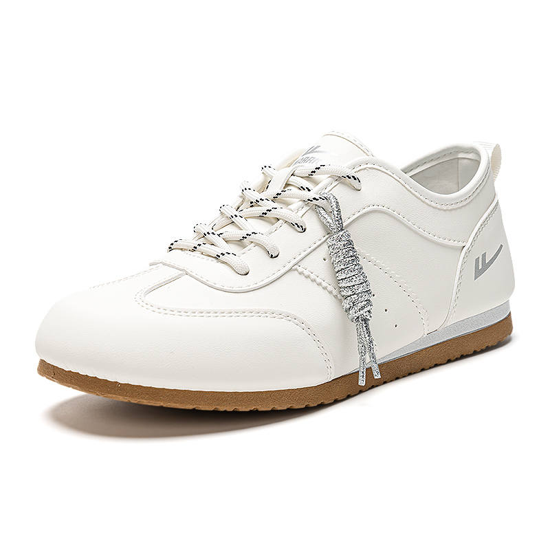 WARRIOR Skateboard Shoes Women's Low Top Beige