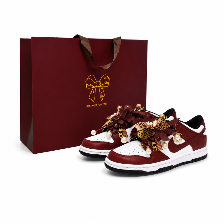 Nike Nike Dunk Skateboard Shoes Women's Low Top Red