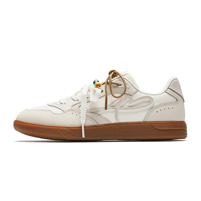 ANTA Skateboard Shoes Women's Low Top Ecru & Brown