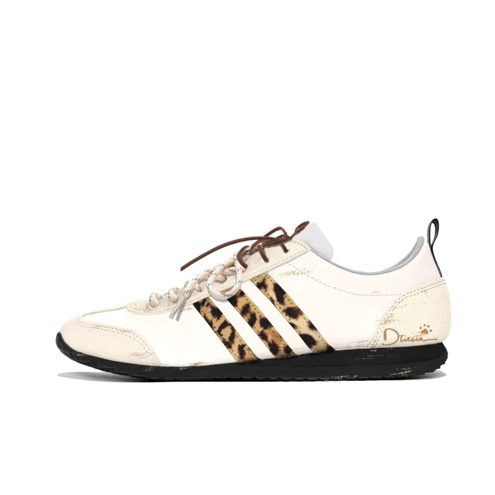 Adidas Adidas VS JOG 2.0 German Army Trainers Unisex Low Top White Black