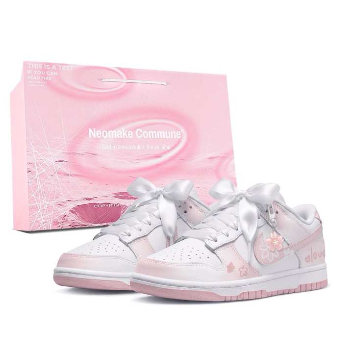 Nike Nike Dunk Low top Skateboard Shoes Women's