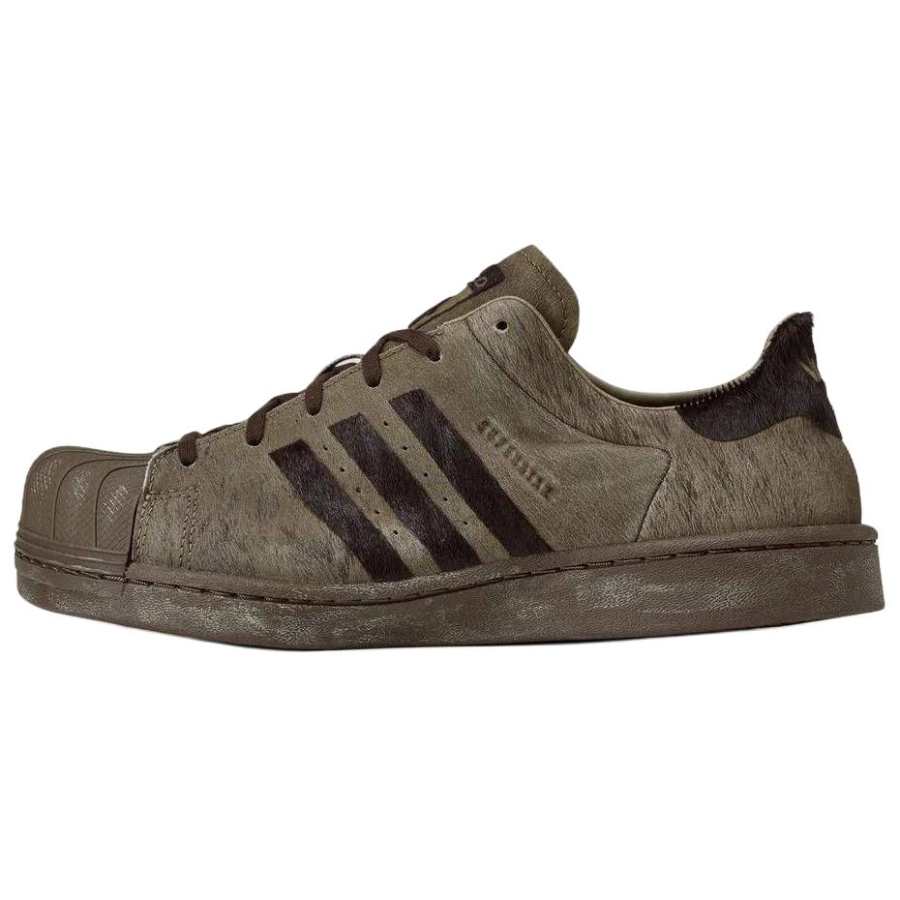Adidas Originals AVAVAV X Adidas Originals SUPERSTAR Skateboard Shoes Women's Brown