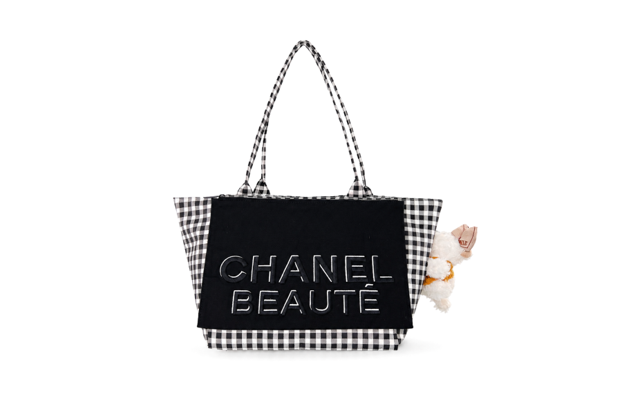 CHANEL Makeup & Toiletry Bags Unisex