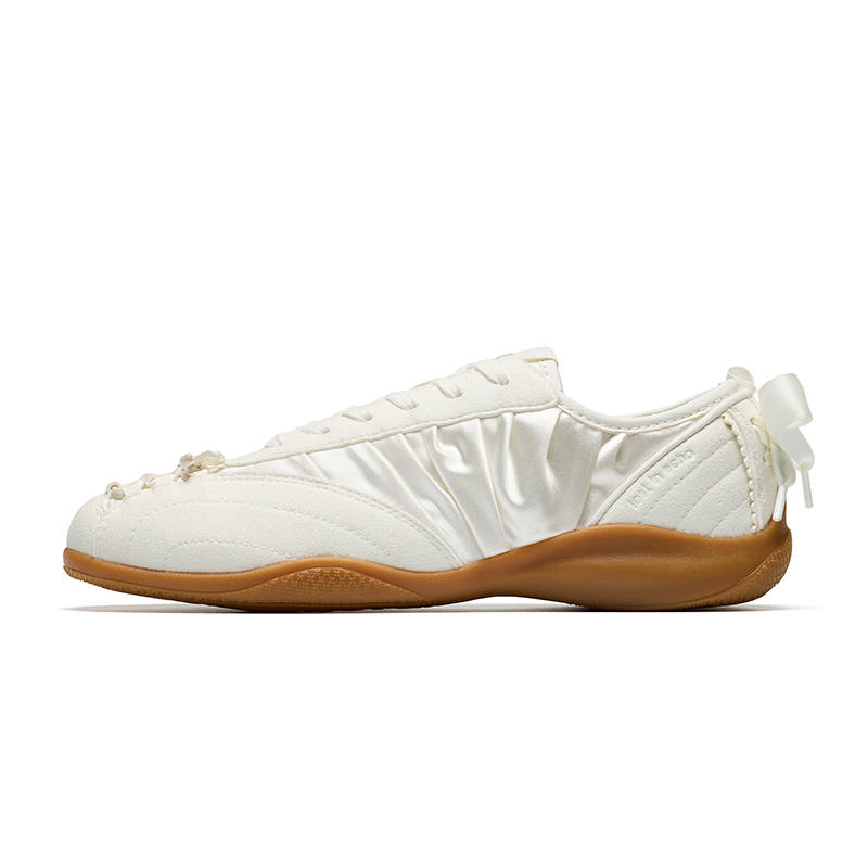 ANTA Casual Shoes Women's Low Top Ivory White