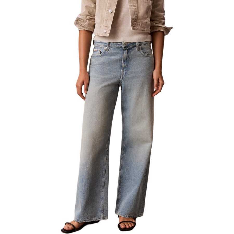 Calvin Klein Jeans Women's Light Blue Moderate Straight Fit Pants