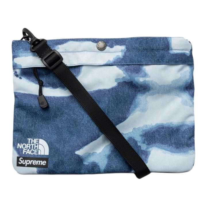 Supreme Supreme Shoulder Bags Blue White