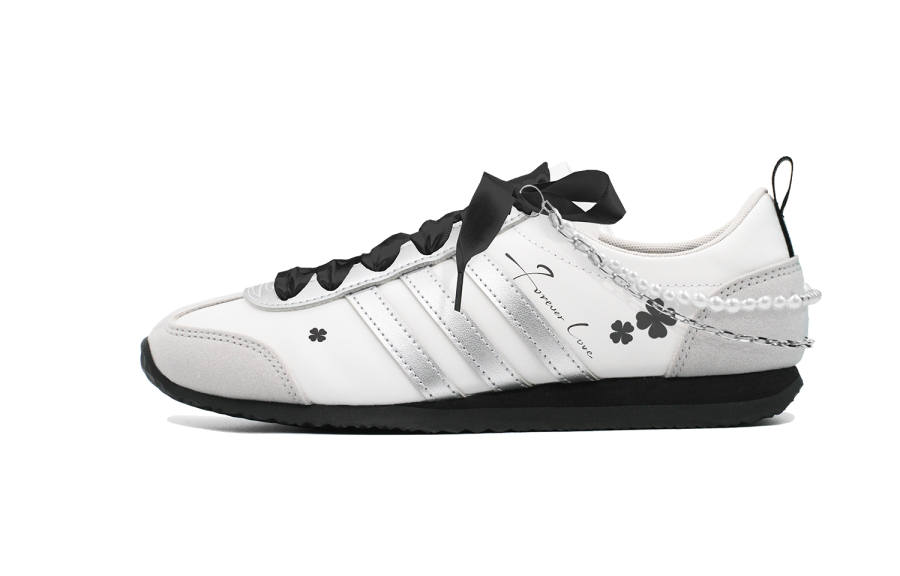Adidas Adidas VS JOG 2.0 German Army Trainers Unisex Low Top Black/White
