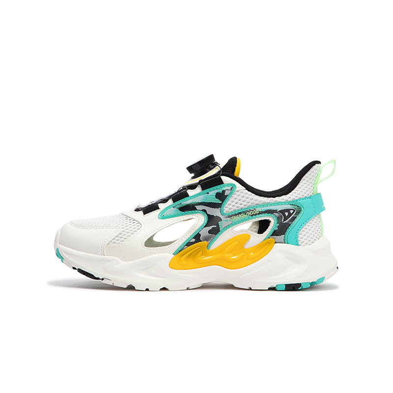 XTEP Peak Walk Low top Running Shoes White Black Green Unisex