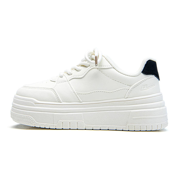 WARRIOR Skateboard Shoes Women's Low Top Beige Black
