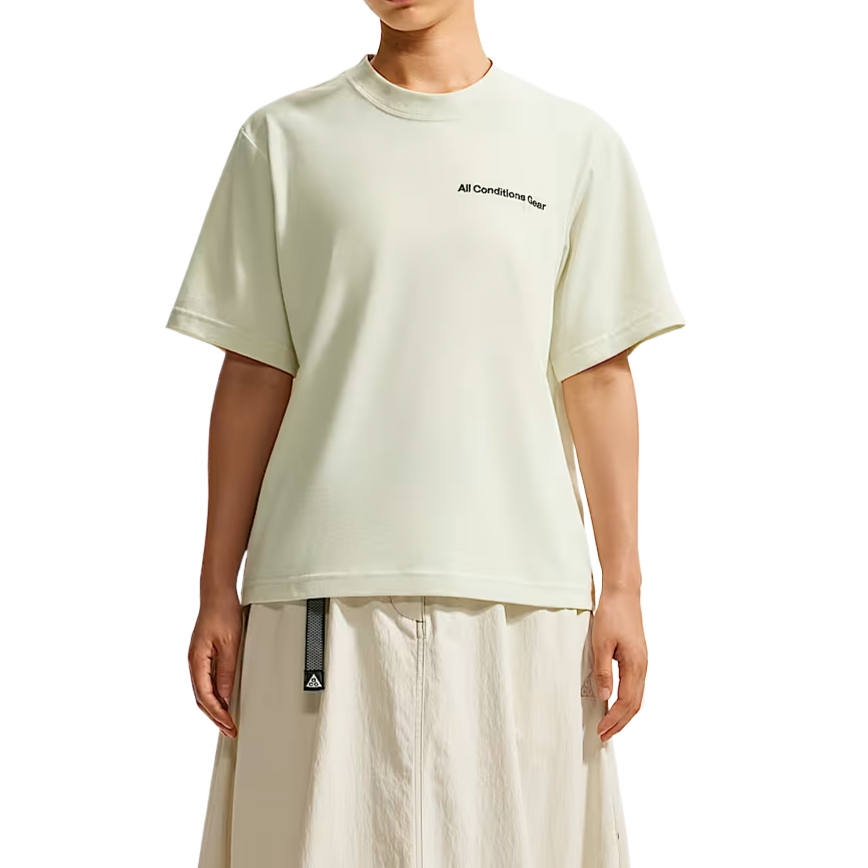 Nike Nike Dri Fit Quick Dry T Shirts Women's Sea Glass Color Crew Neck Moderate