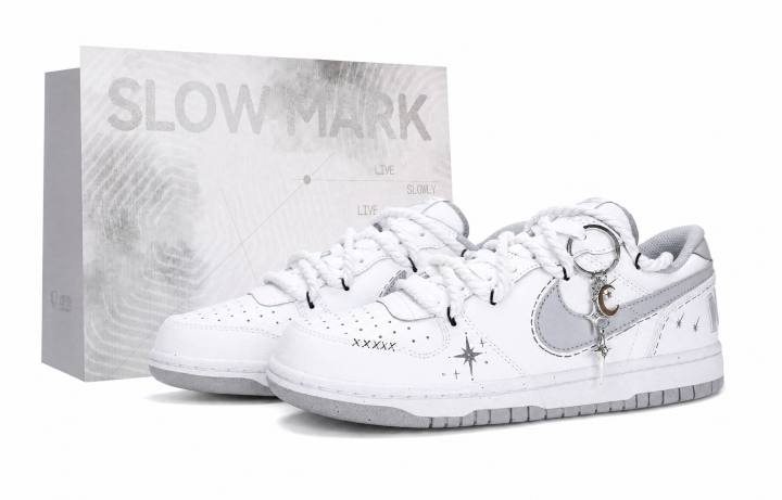 Nike Nike Big Low top Skateboard Shoes Men's White Gray