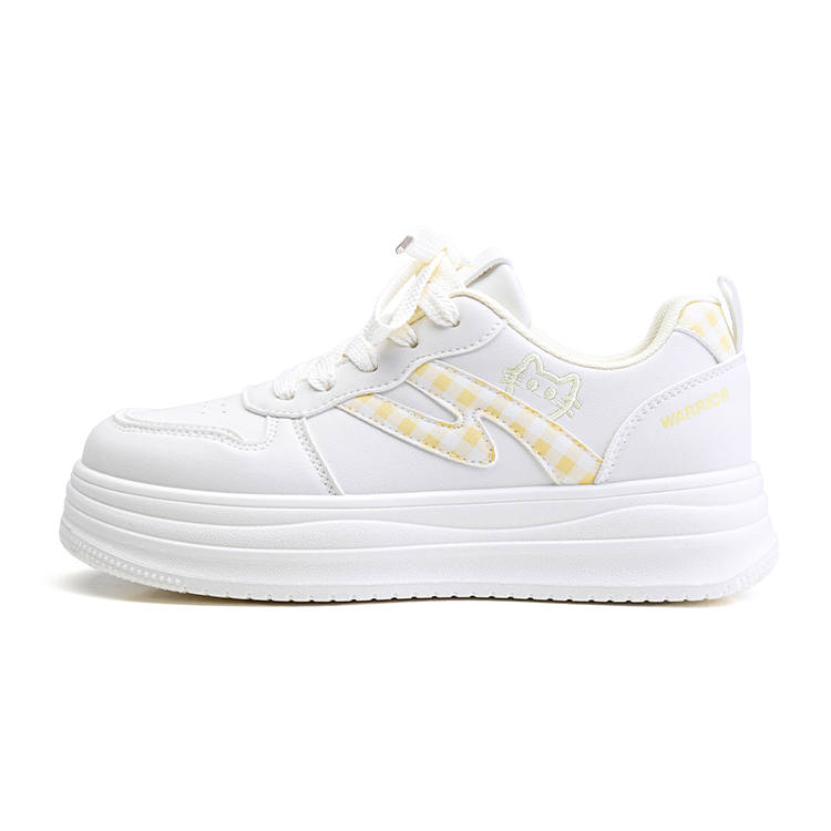 WARRIOR Skateboard Shoes Women's Low Top Beige Yellow