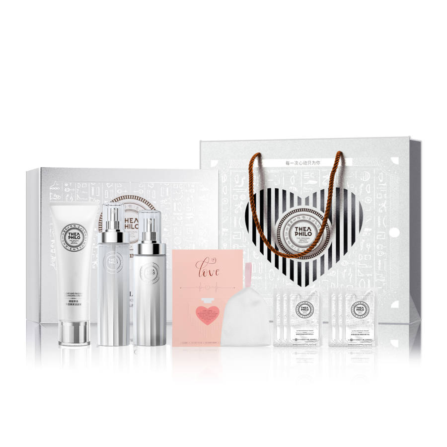 THEA PHILO THEA PHILO Romantic Heartbeat Box Limited Edition Skincare Sets