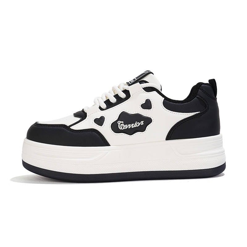 WARRIOR Skateboard Shoes Women's Low Top Beige Black