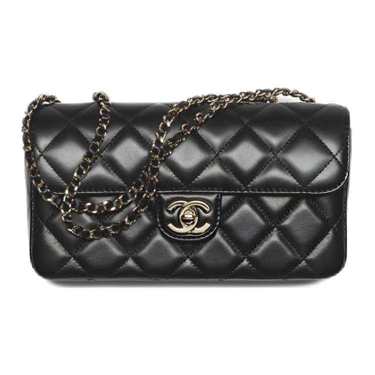 CHANEL CHANEL Shoulder Bags