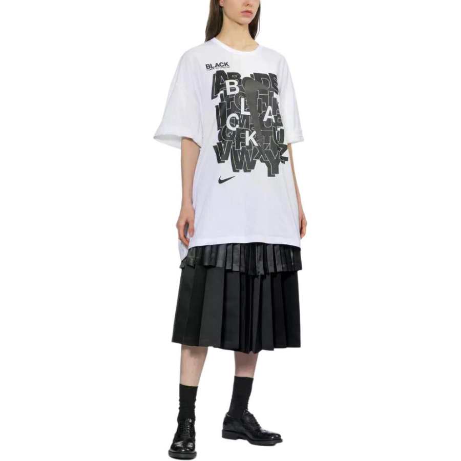 CDG T Shirts Men's White Crew Neck Moderate Straight Fit