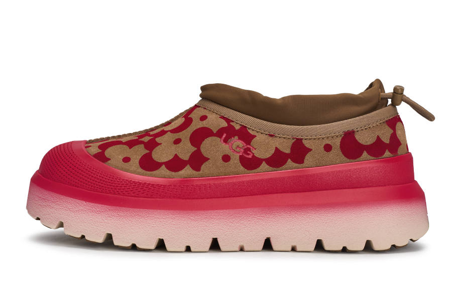 UGG 811 Manufacturing, Peony Flower Cluster Slip Resistant Slip Resistant Low top Casual Shoes Unisex Chestnut Brown