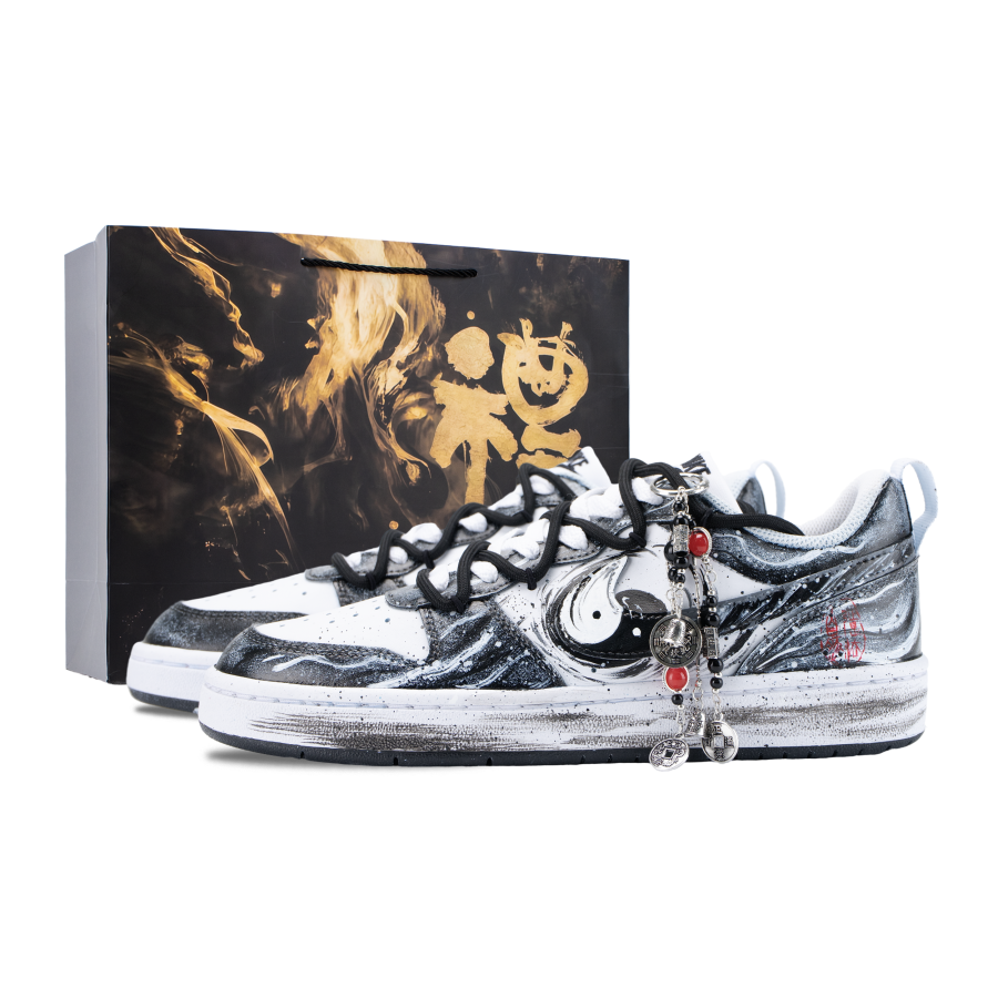 Nike Nike Court Borough Natural Way Abrasion Resistant Low top Kids' Skateboarding Shoes Black White Teenagers