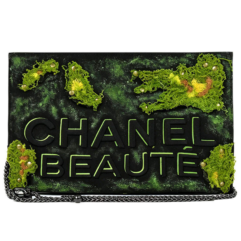 CHANEL Makeup & Toiletry Bags Women's