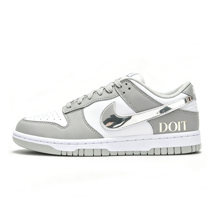 Nike Nike Dunk Skateboard Shoes Women's Low Top Silver
