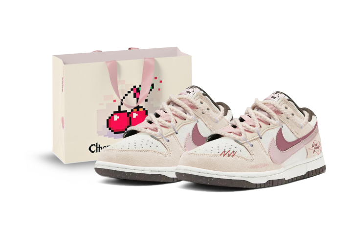 Nike Nike Dunk Skateboard Shoes Women's Low Top Pink/Brown