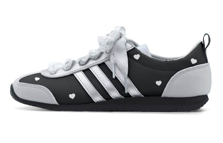 Adidas Adidas VS JOG 2.0 German Army Trainers Unisex Low Top Black