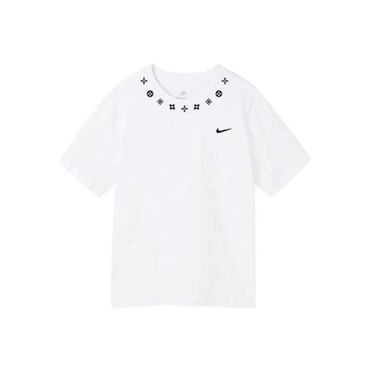 Nike Nike Sportswear T Shirts Unisex White Crew Neck
