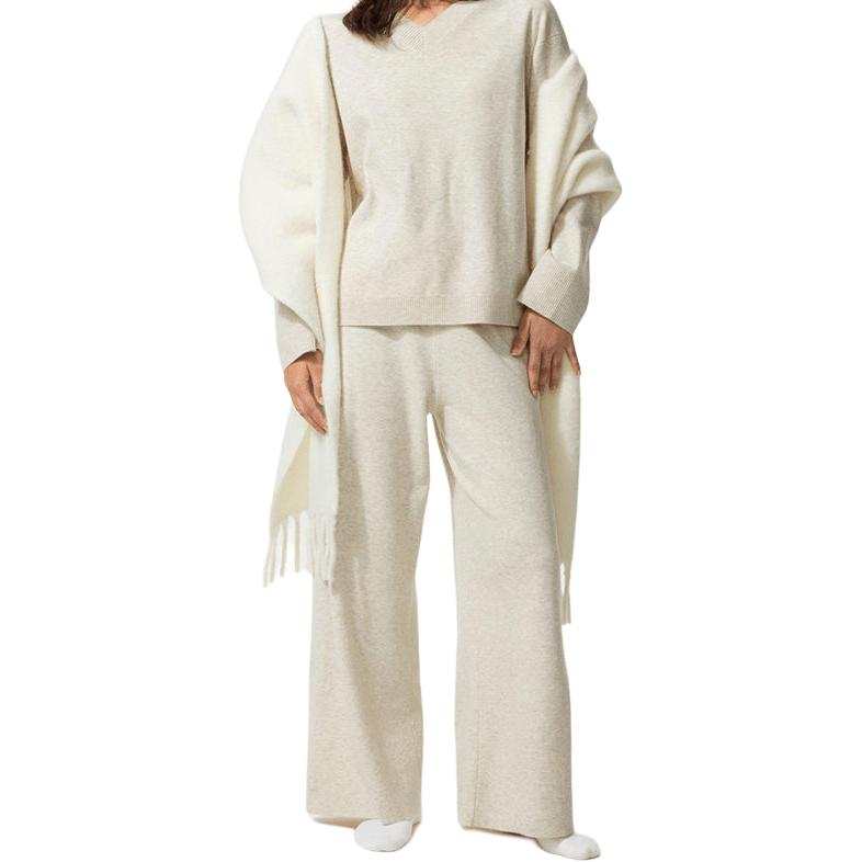 UNIQLO Knitted Sweatpants Women's Ivory Moderate Straight Fit Pants