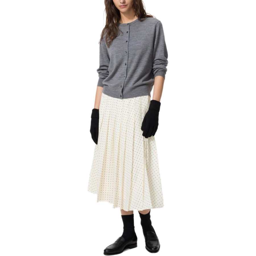 UNIQLO SS26 Casual Long Skirts Women's Ivory Moderate Pleated Skirt