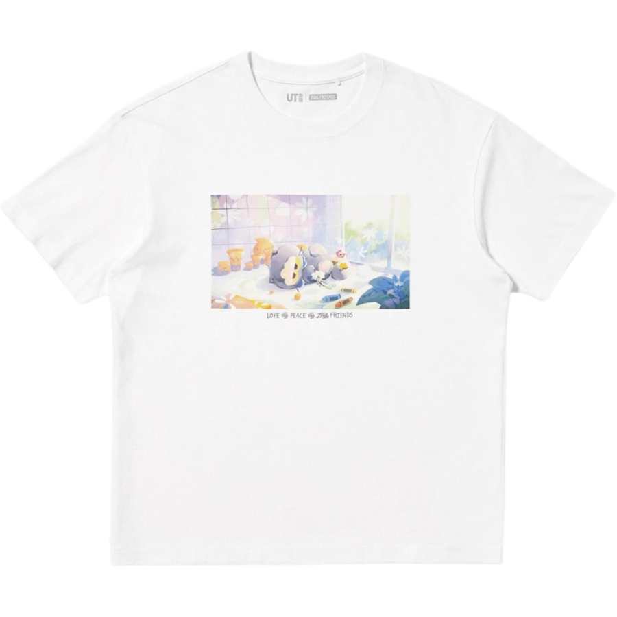 UNIQLO ZO&FRIENDS T Shirts Women's White Crew Neck