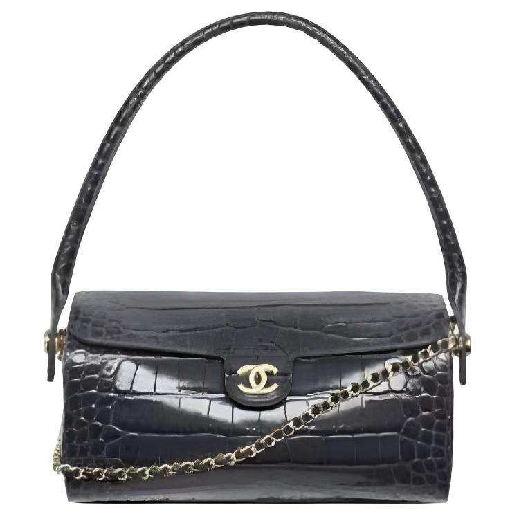 CHANEL CHANEL Crossbody Bags