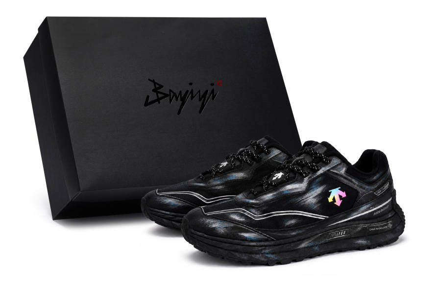 DESCENTE Terrain D Casual Shoes Unisex Low Top Black/Blue/Silver